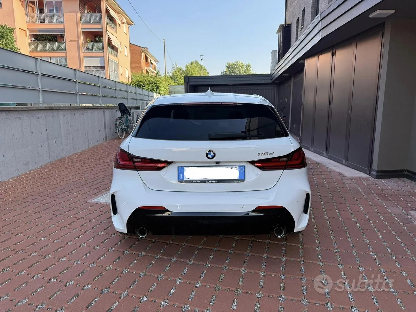 BMW 1 Series 2021 photo 2