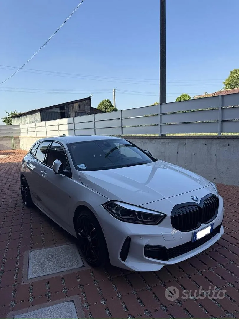 BMW 1 Series 2021 photo 3
