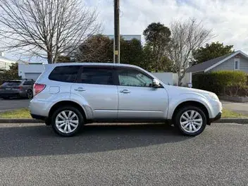 Subaru Forester 2011 photo 5