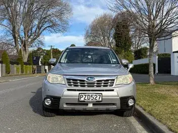 Subaru Forester 2011 photo 3