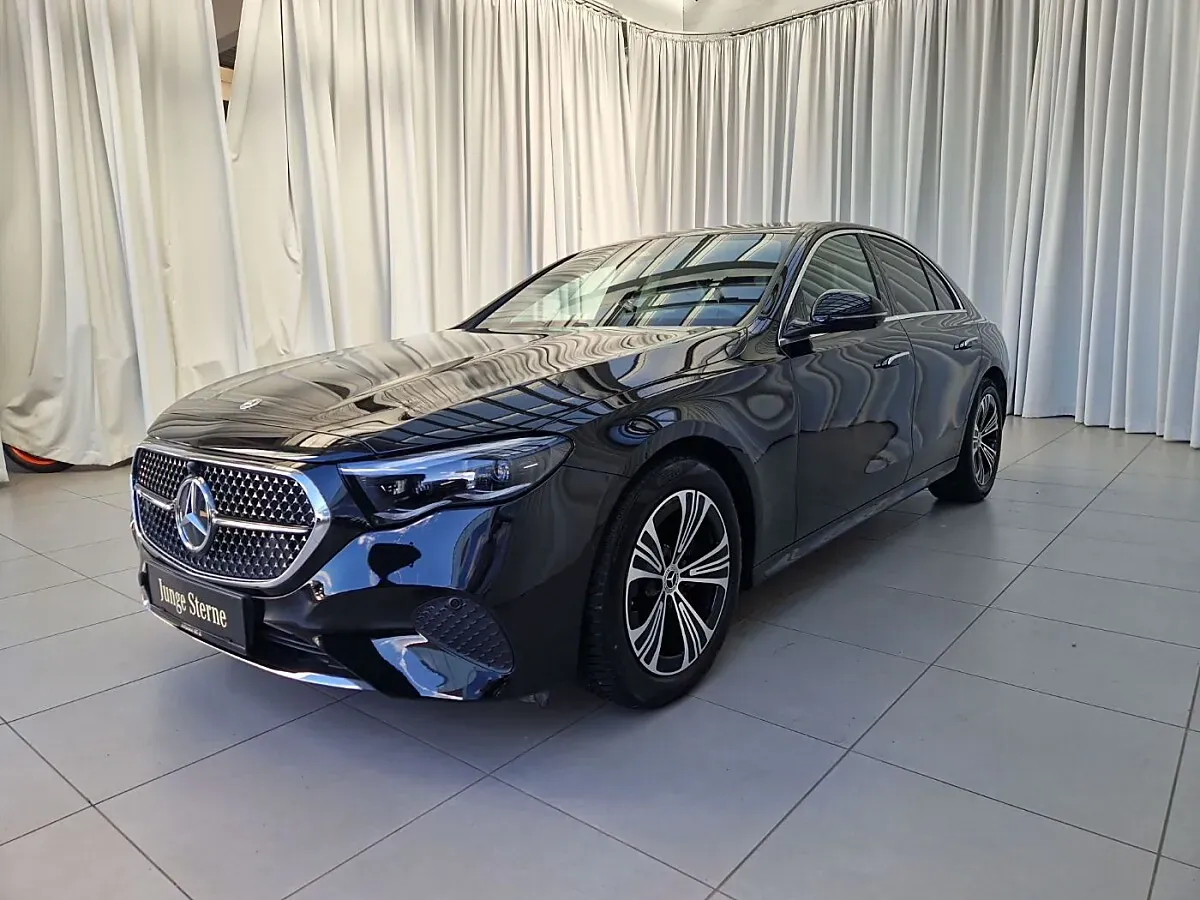 Mercedes-Benz E-Class 2025 photo 2