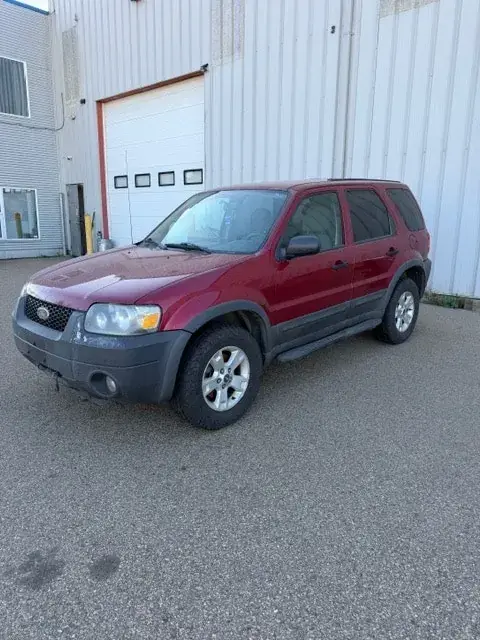 Ford Escape 2005 photo 2