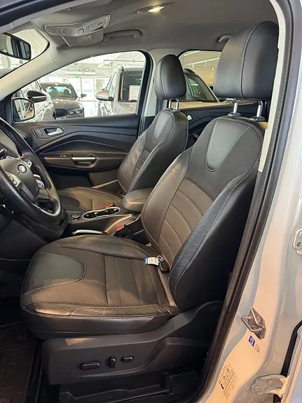 Ford Kuga 2016 photo 3