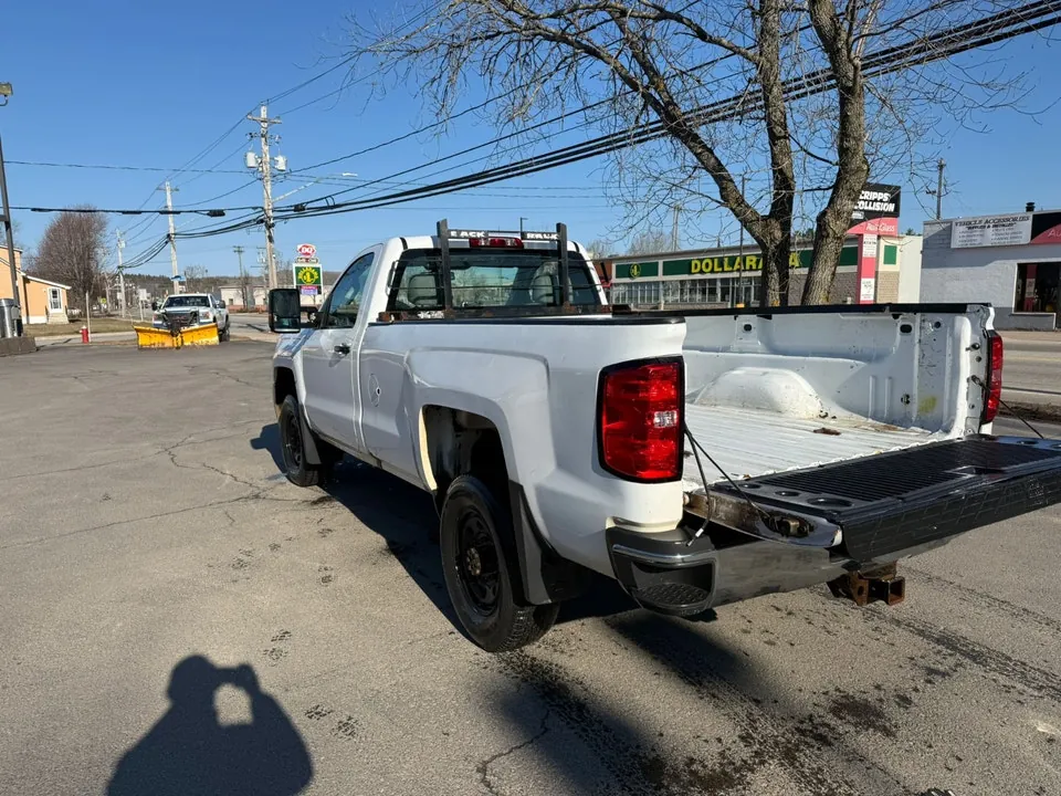 Chevrolet Silverado 2500Hd 2017 photo 3