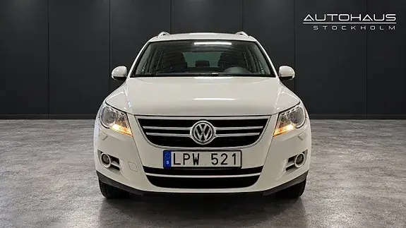 Volkswagen Tiguan 2011 photo 2