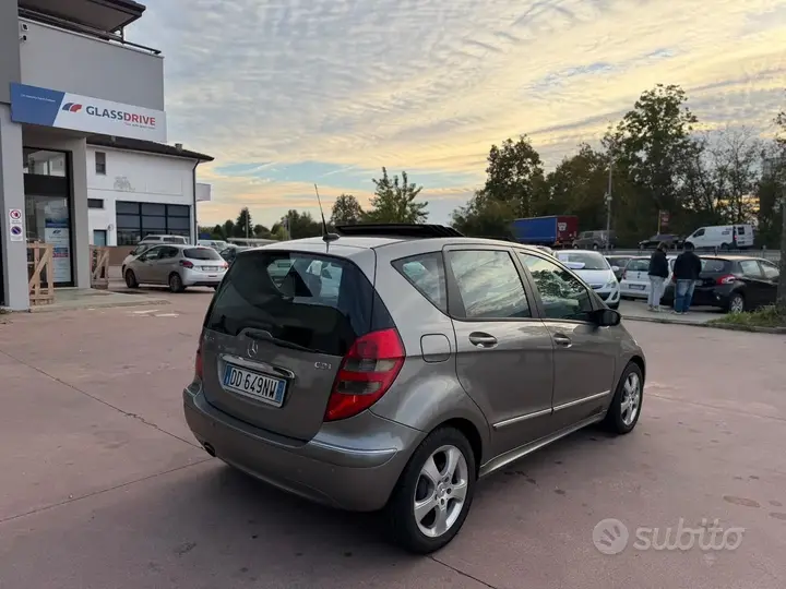 Mercedes-Benz A 180 2007 photo 4