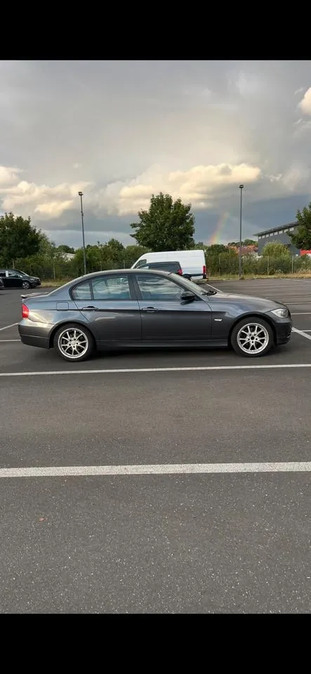BMW 320I