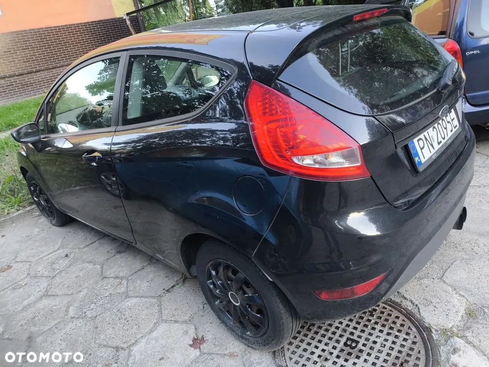 Ford Fiesta 2009 photo 2