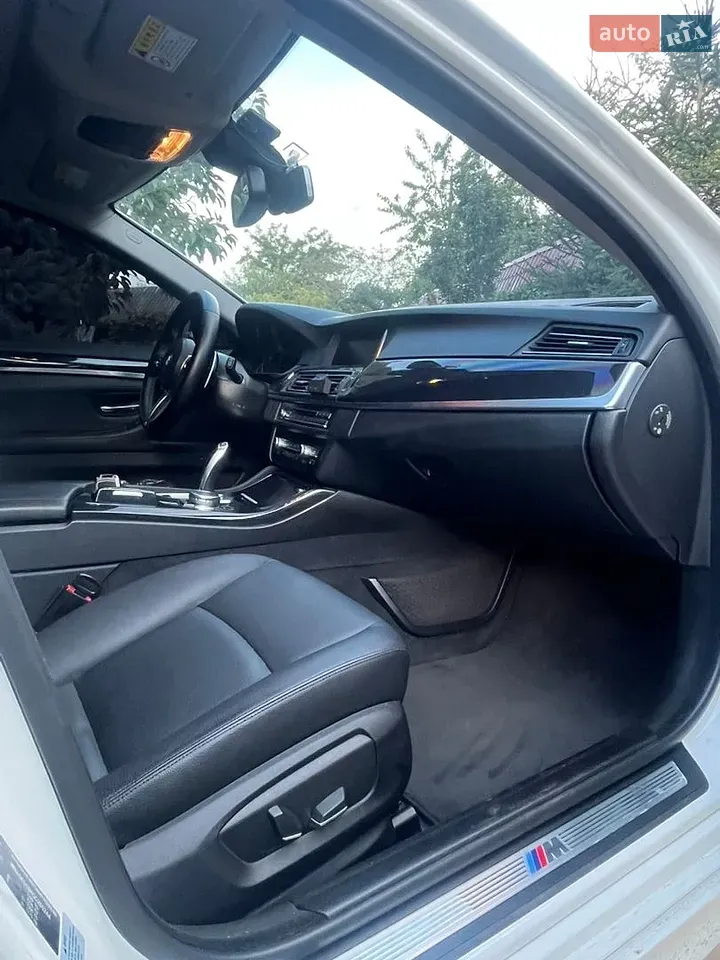 BMW 5 Series 2016 photo 5