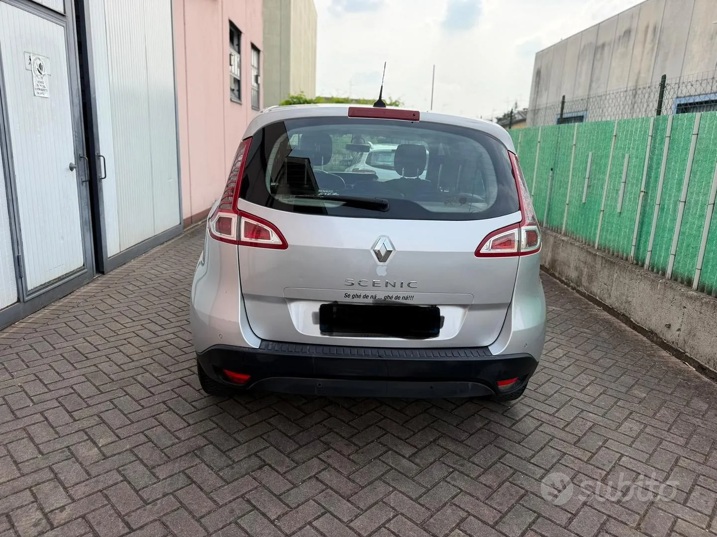 Renault Scenic 2011 photo 5