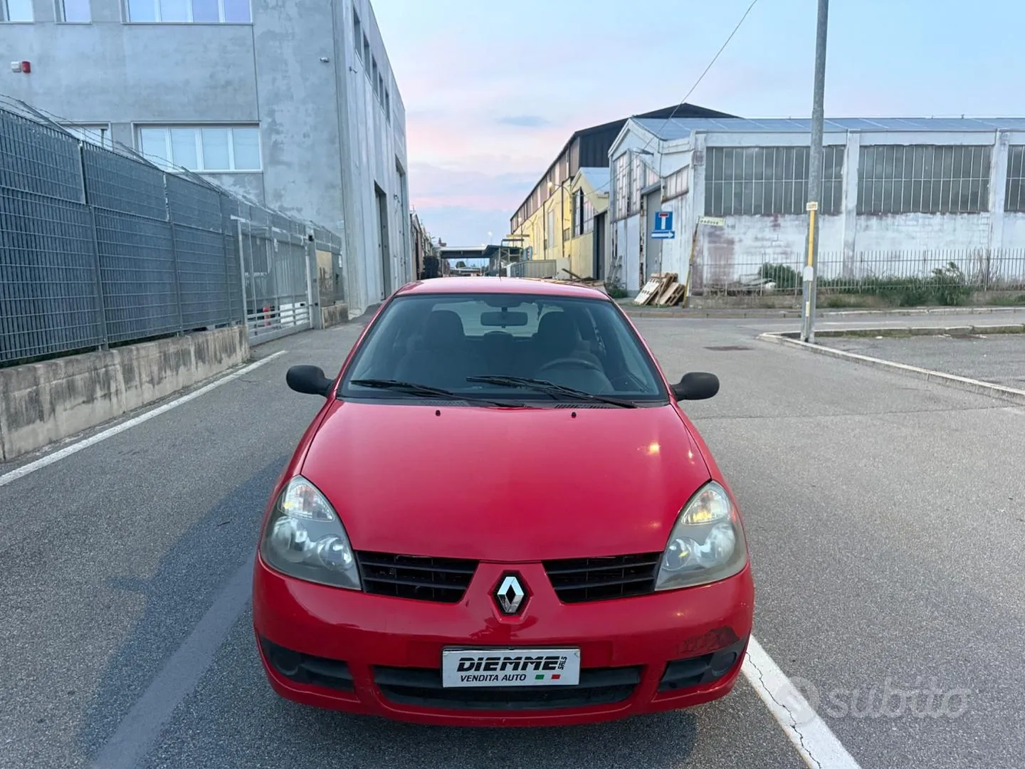 Renault Clio 2007 photo 2