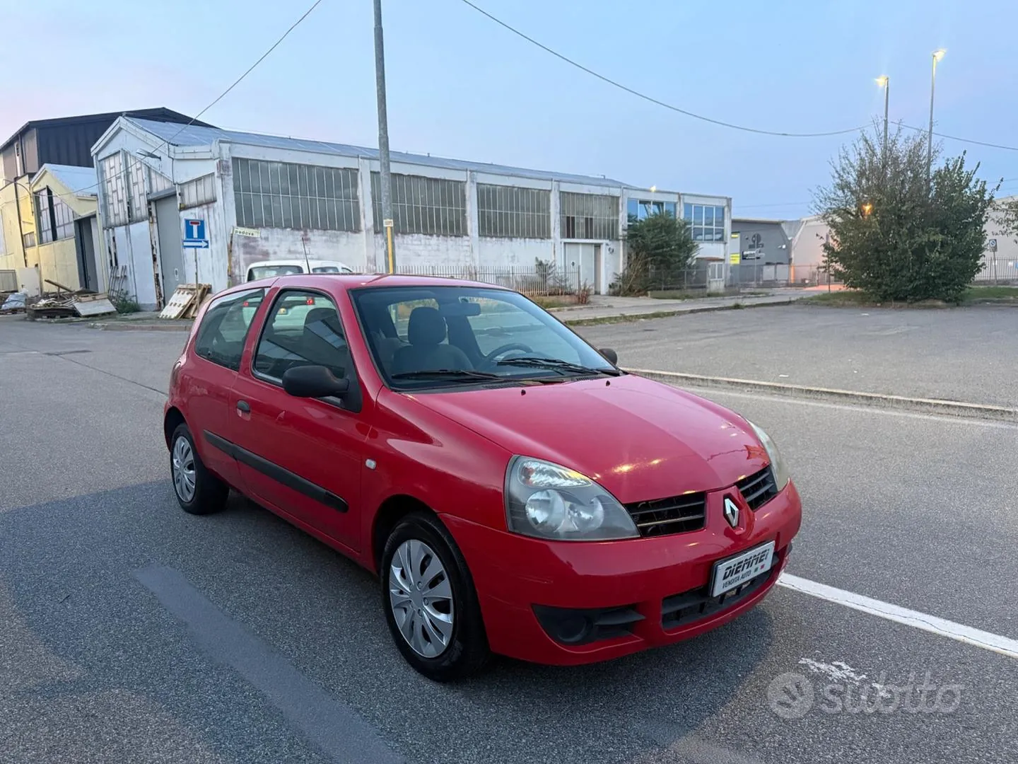 Renault Clio 2007 photo 3