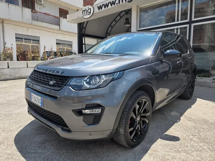 Land Rover Discovery Sport 2018 photo 2