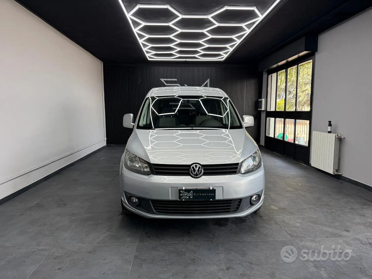 Volkswagen Caddy 2012 photo 2