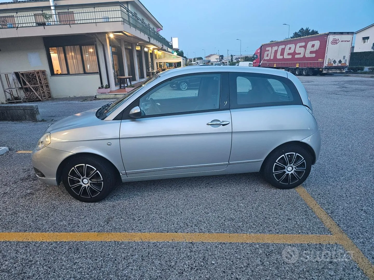 Lancia Ypsilon