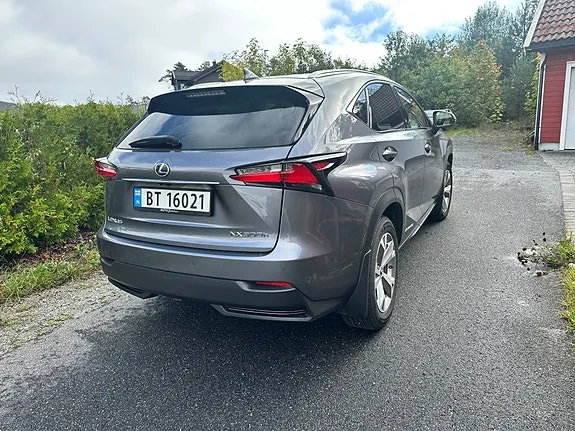 Lexus Nx300H 2015 photo 3