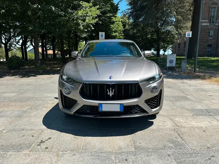 Maserati Levante 2021 photo 2