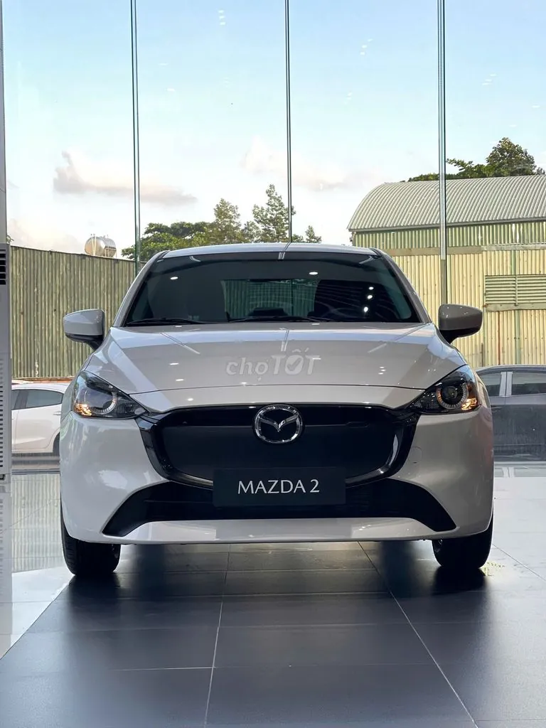 Mazda 2 2026 photo 2