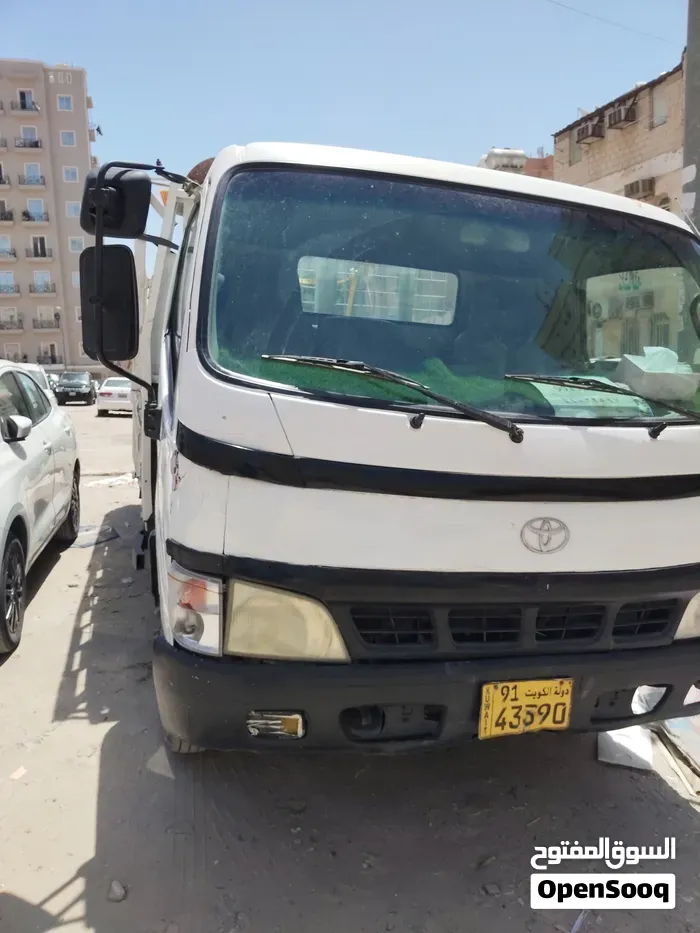 Toyota Dyna 2004 photo 2