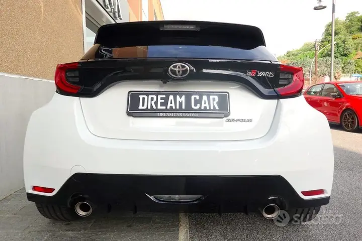 Toyota Yaris 2024 photo 4