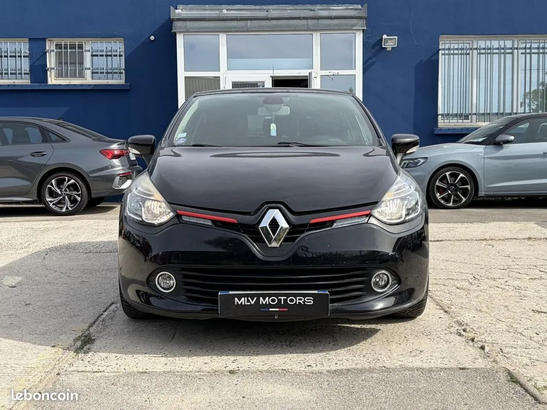 Renault Clio 2016 photo 2