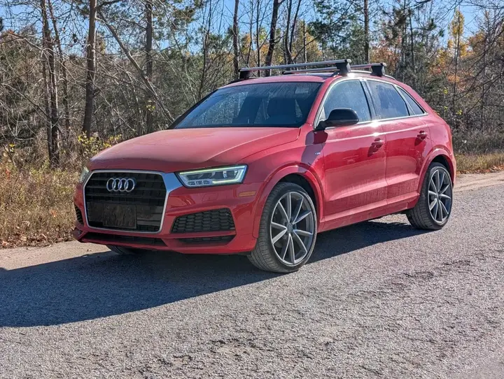 Audi Q3 2018 photo 2