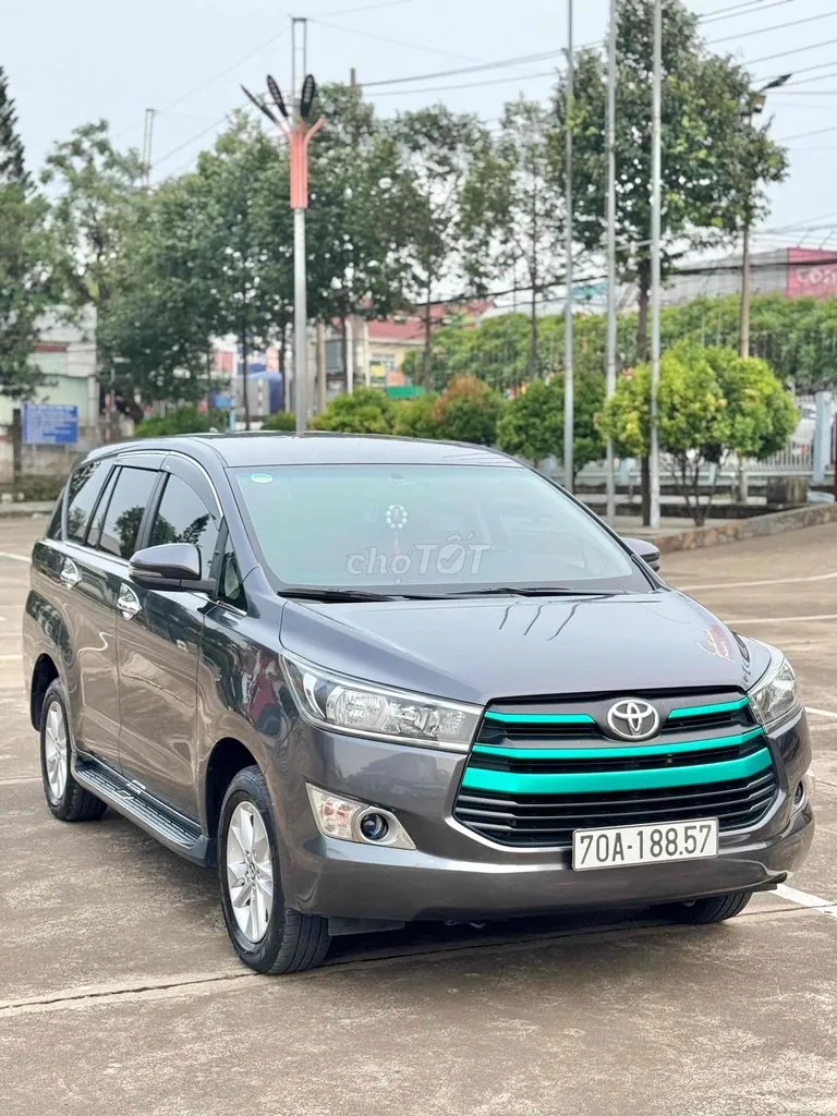 Toyota Innova 2019 photo 2