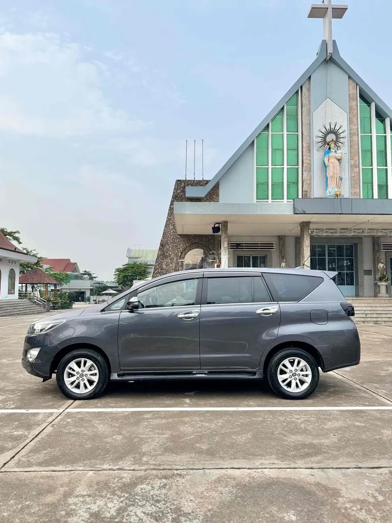 Toyota Innova 2019 photo 4