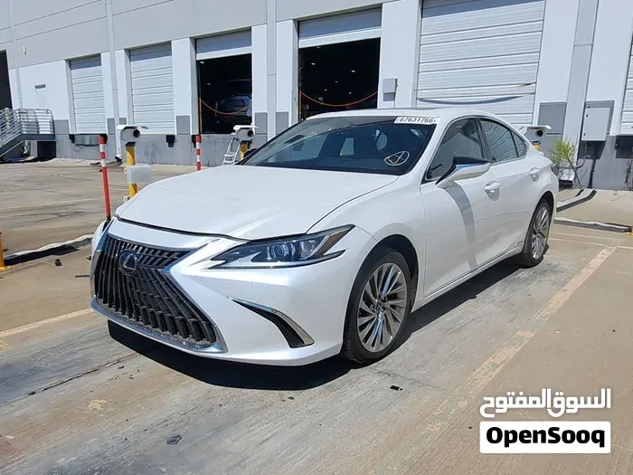 Lexus Es 300 2024 photo 5