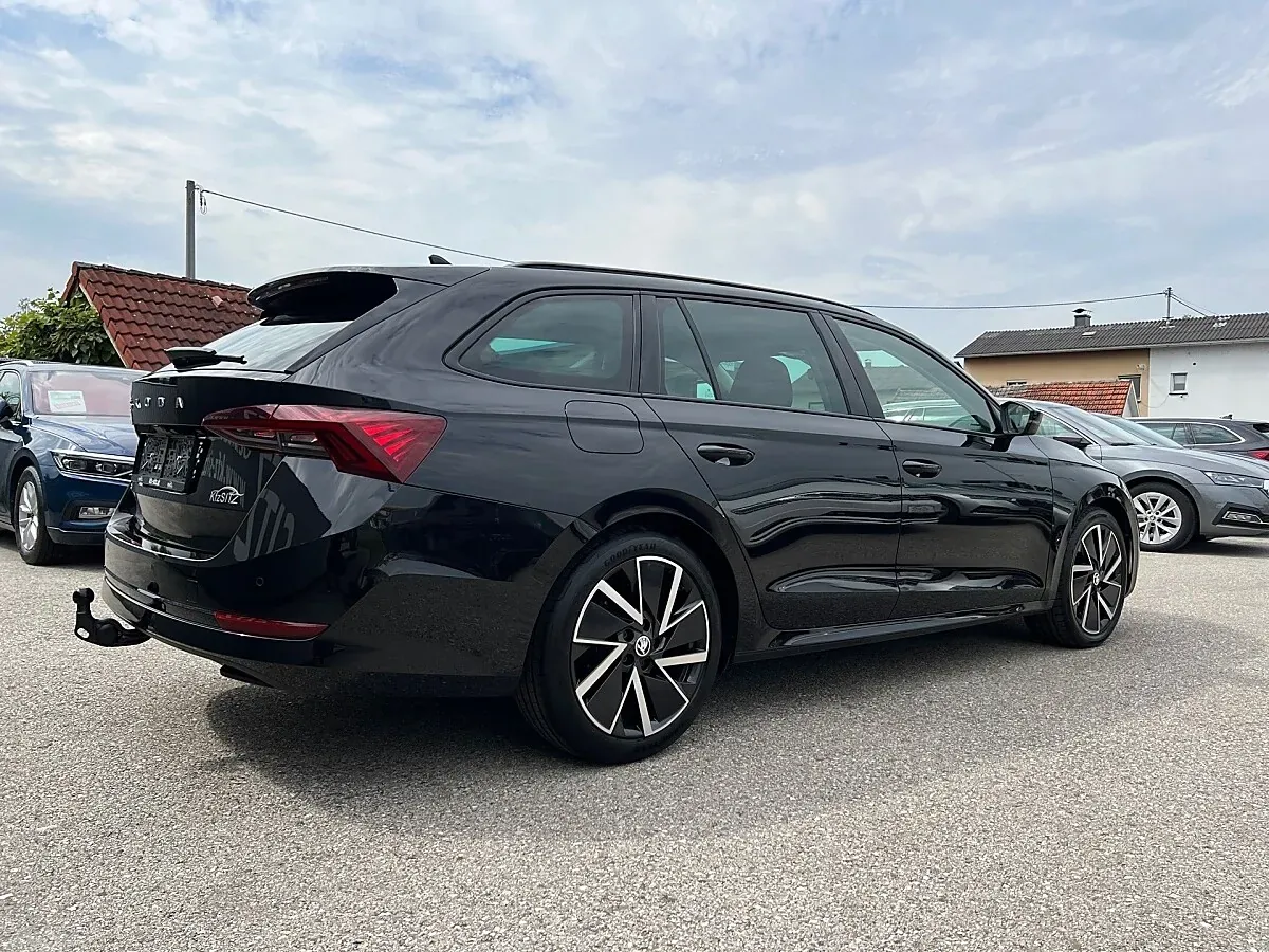 Skoda Octavia 2023 photo 3