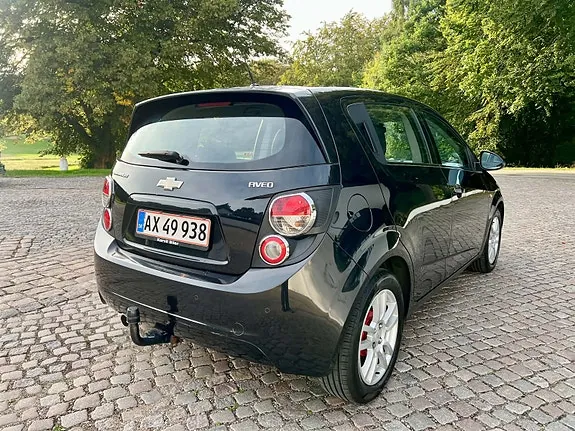 Chevrolet Aveo 2013 photo 4