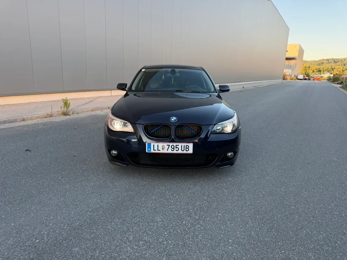 BMW 5 Series 2007 photo 2