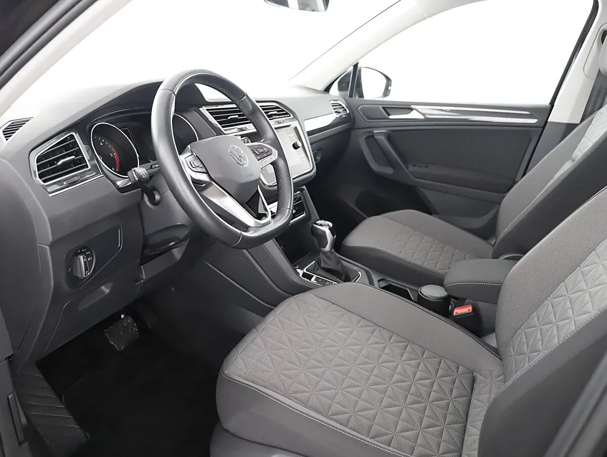 Volkswagen Tiguan 2022 photo 3