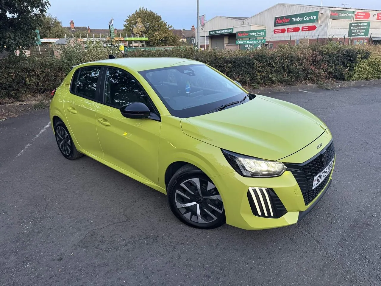 Peugeot 208 2025 photo 2
