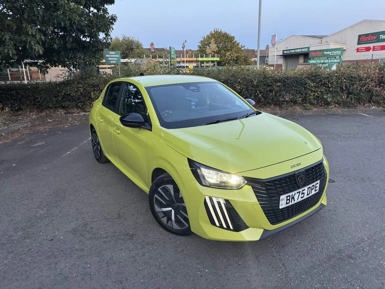 Peugeot 208