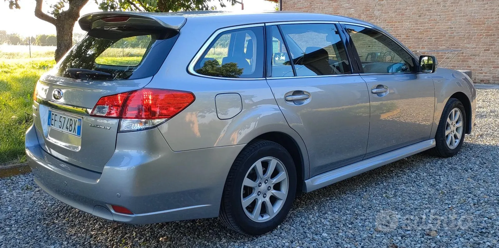 Subaru Legacy 2010 photo 4