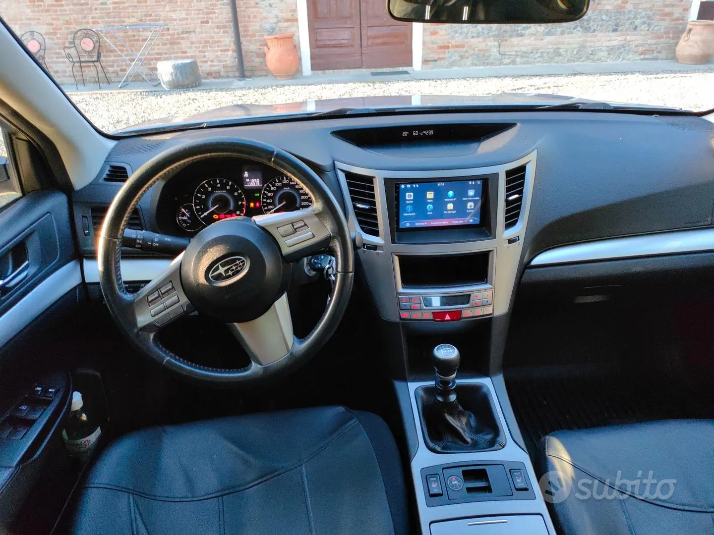 Subaru Legacy 2010 photo 5
