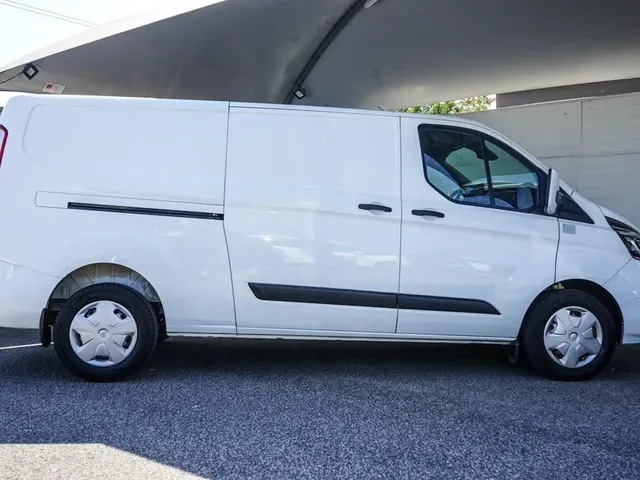 Ford Transit Custom 2021 photo 3