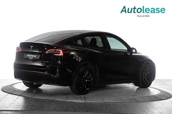 Tesla Model Y 2023 photo 5