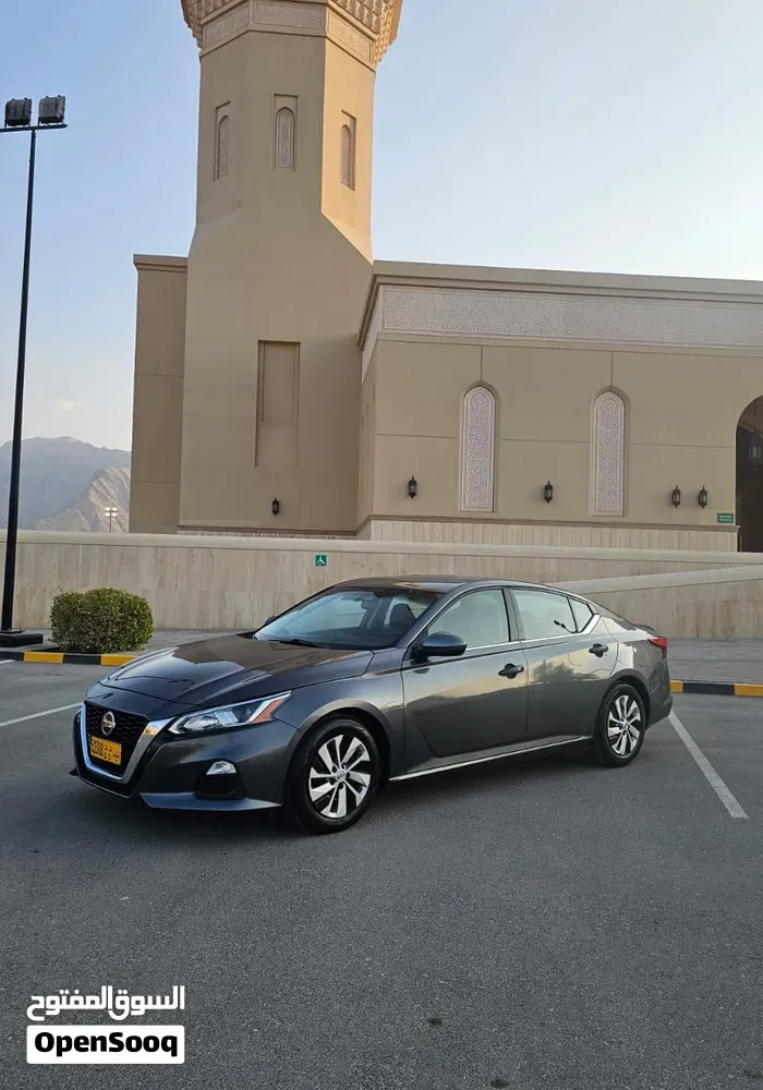Nissan Altima