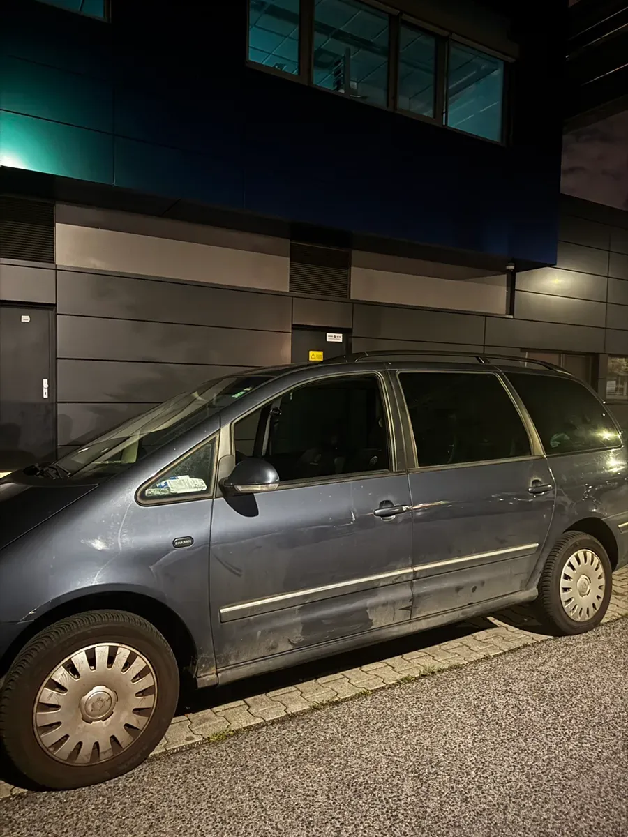Volkswagen Sharan 2004 photo 3