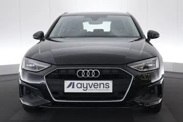 Audi A4 2022 photo 2