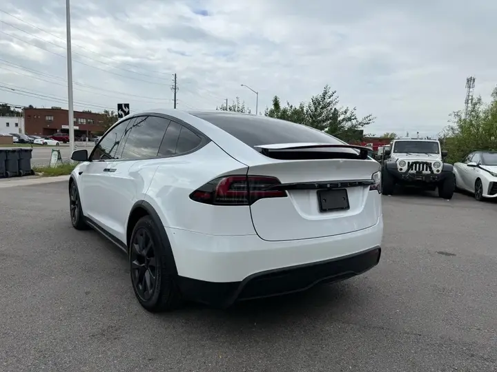 Tesla Model X 2024 photo 5