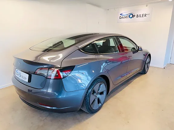 Tesla Model 3 2021 photo 3
