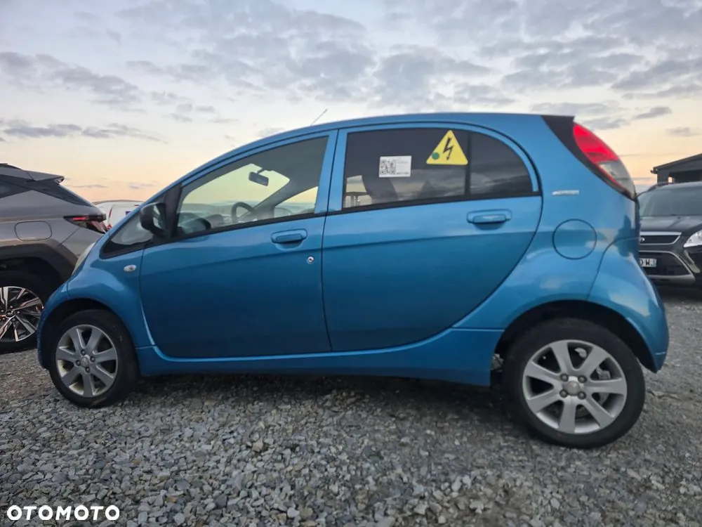 Peugeot Ion 2012 photo 2