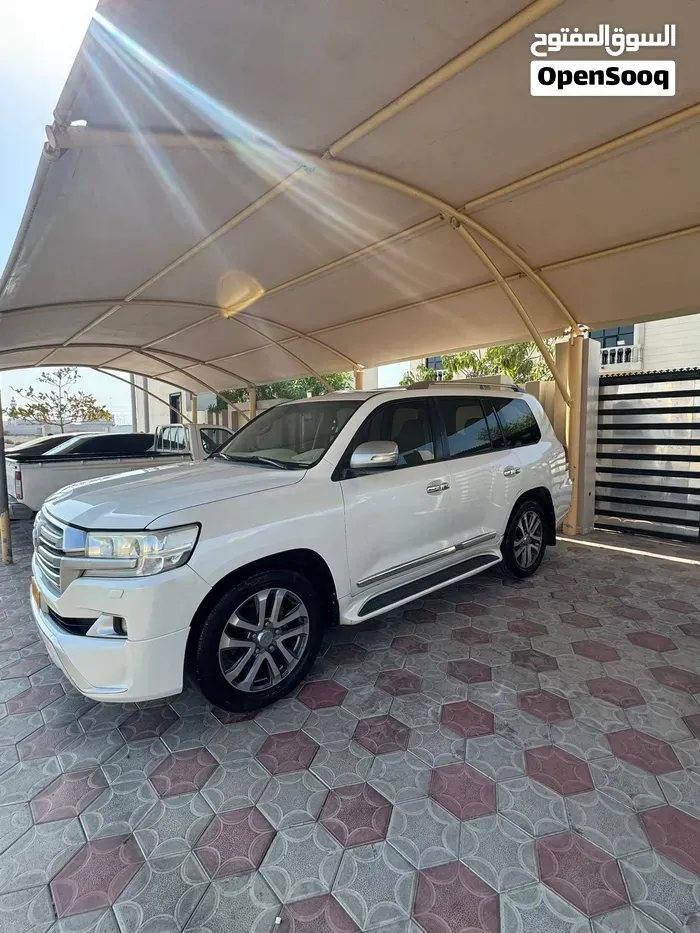 Toyota Land Cruiser 2009 photo 3