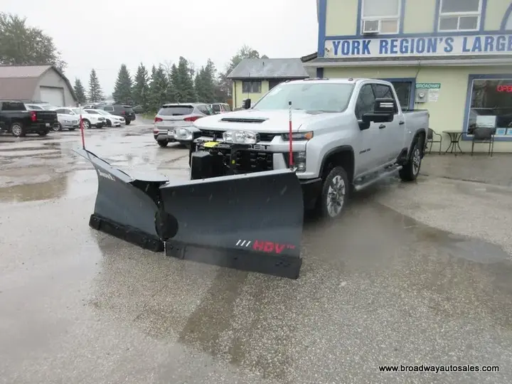 Chevrolet Silverado 2022 photo 3