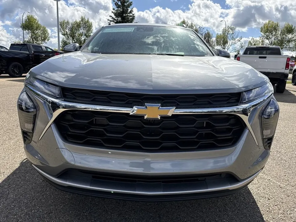 Chevrolet Trax 2026 photo 2