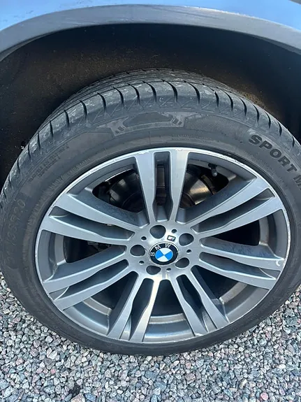 BMW X5 2011 photo 4