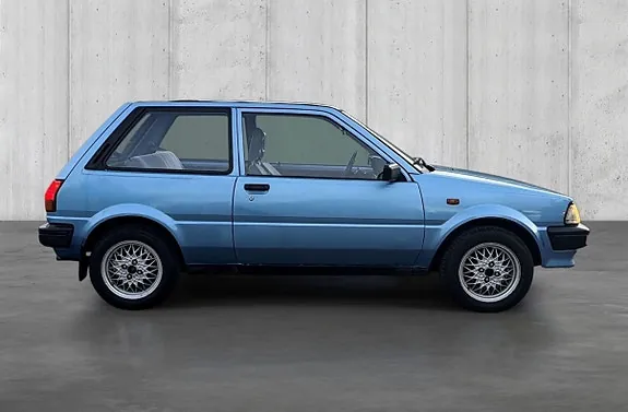 Toyota Starlet 1986 photo 4